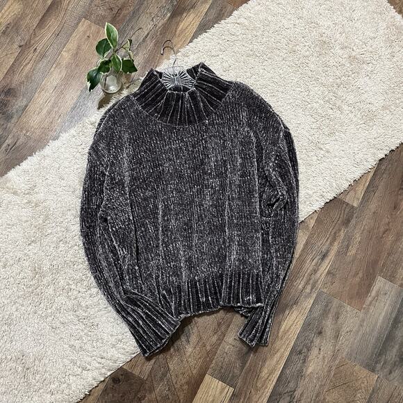 Chelsea & Theodore Size XL Oversized Gray Velour Turtleneck Pullover Sweater - Picture 1 of 3